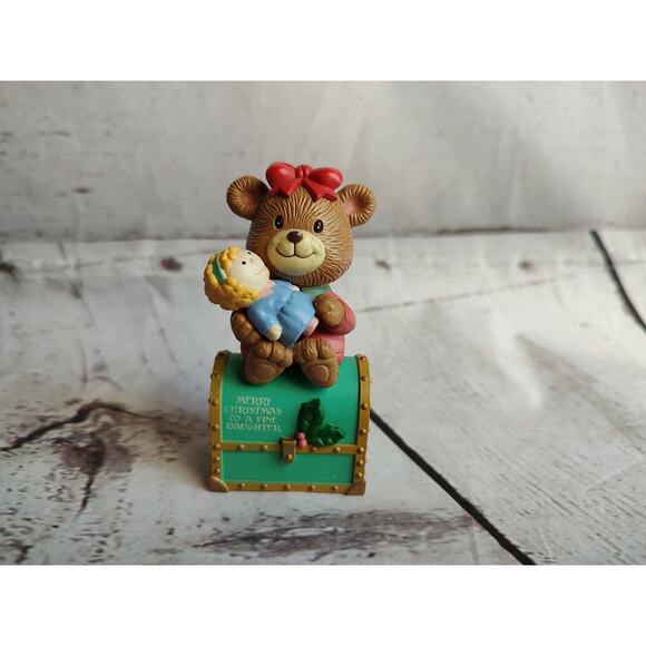 1991 Ornament Teddy Bear Doll /Chest Merry Christmas to a Fine Daughter NO BOX - Picture 1 of 9